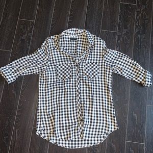 Stitch Fix - Tinsel Button Down Top L